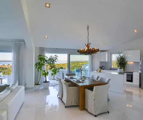 Spacious apartment with sea view for sale in Pula in Croatia