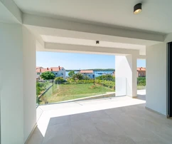 Moderne 3-Zimmer-Wohnung mit Meerblick auf Rab zu verkaufen in Kroatien