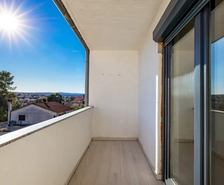 APPARTEMENT RÉNOVÉ À NEUF AU CENTRE, À 150 M DE LA PLAGE !