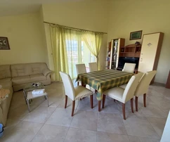 Apartment with sea view, in an attractive location, 50 m from the beach!