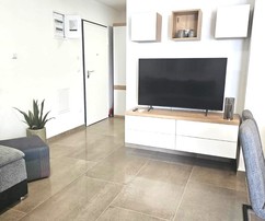 Elegante appartamento con 2 camere da letto vicino al mare a Ciovo