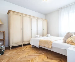 Dom na sprzedaż z panoramicznym widokiem na morze na wyspie Krk w Chorwacji