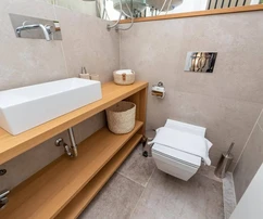 Casa moderna en venta en Pag Mandre con vistas al mar en Croacia