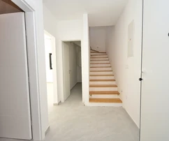 Vodice - apartament dwupoziomowy S2 z ogrodem, 113,43 m2