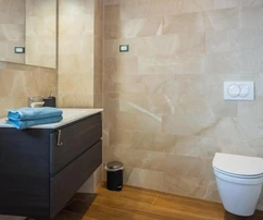 Casa bifamiliare con piscina in vendita a Parenzo in Croazia