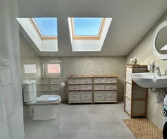 Zadar, Diklo, apartamento renovado de dos habitaciones en la segunda planta, 74 m²