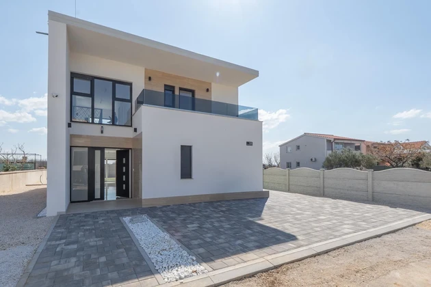 Zadar, Privlaka - Exkluzívna viacposchodová vila v Privlake s bazénom