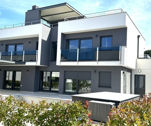 Villa with a pool and sea view for sale in Medulin in Croatia