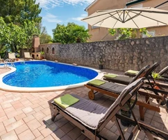 MAISON INDIVIDUELLE AVEC PISCINE ET JARDIN SPACIEUX, À 100 M DE LA MER !