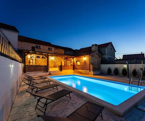 Zadar, Podgradina - Autentica casa in pietra dalmata con piscina, taverna tradizionale e vista mare