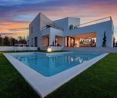 Nowoczesna i luksusowa willa na sprzedaż w Malinskiej w Chorwacji