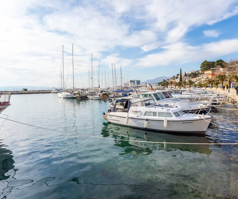 Casa con piscina e vista panoramica disponibile per l'acquisto in Croazia