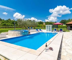 Encantadora casa con piscina y gran jardín, Istria, Motovun