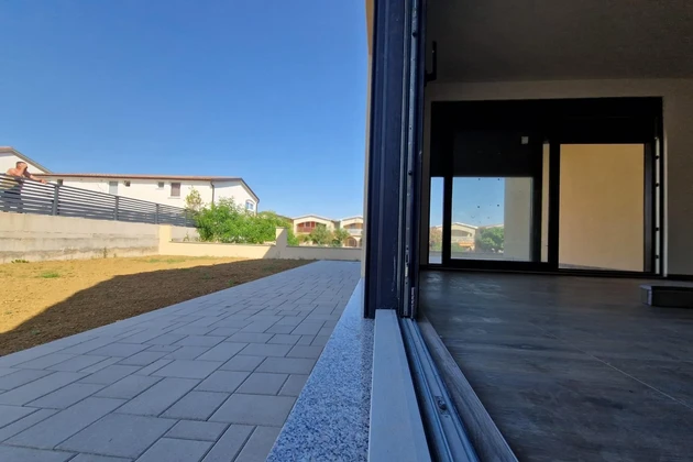 Вир, роскошная квартира 153 м² с впечатляющим частным садом 250 м² - всего 180 м от пляжа