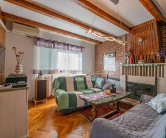 Fažana, Valbandon, casa indipendente con piscina