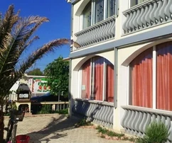 Vir južná strana 3 obytné jednotky 150 m k moru
