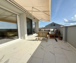 Atraktivní byt s výhledem na moře, v klidné lokalitě!