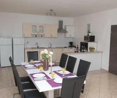 Tengerre néző ház Podstranában eladó Horvátországban