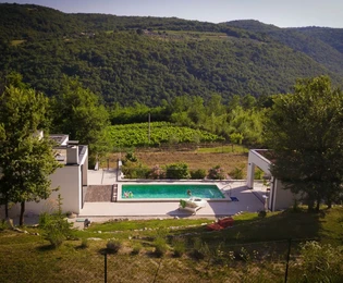 Vivace villa su un unico piano con piscina, Istria, Motovun