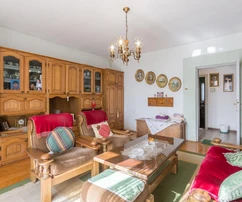 Obytný a komerční dům na prodej v Buje v Istrii v Chorvatsku