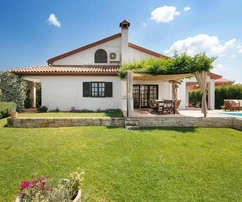 Istrie, Poreč: Luxusní výšková vila s vyhřívaným bazénem a panoramatickým výhledem