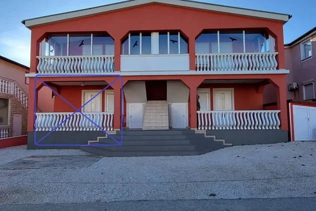 Sea view apartment with 6 bedrooms - only 70 m from the beach!