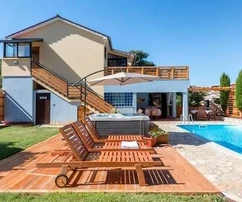 Entdecken sie den charme von Istrien, Loborika - Eine erhabene villa für familienfrieden