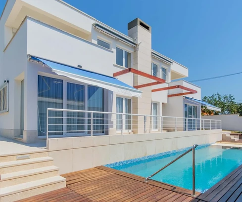 Villa junto al mar con vistas al océano en venta en Vrsar, Croacia