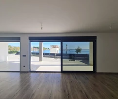 Vir, exkluzív 3 hálószobás apartman mindössze néhány lépésre a tengertől - a sziget szívében