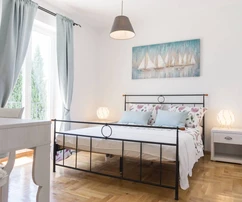 Moderní vila s bazénem na prodej ve Svetvinčenatu v Chorvatsku