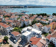 Appartement de luxe A8 avec terrasse sur le toit, à 50 m de la plage