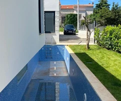 Moderní vila s bazénem na prodej v Rovinji v Chorvatsku