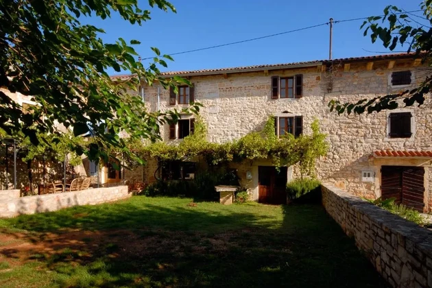 Frata, Istria: Zrekonštruovaný dom z kameňa so záhradou