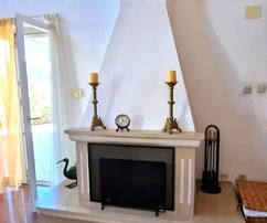 Spaziosa casa familiare con giardini lussureggianti a Brac