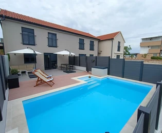 Dom z basenem, Nin, 3 pokoje, 84,27 m²