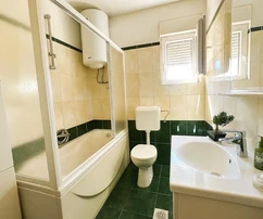 Вишняк - Просторная двухэтажная квартира 140 м² с видом на город