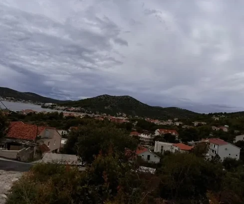 Marina, Poljica, terreno edificabile di 1200 m2, a 300 m dal mare
