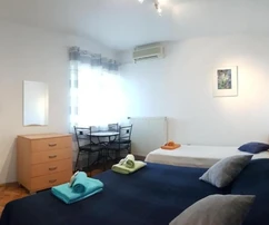 Önálló családi ház eladó Supetarban, Brač szigetén Horvátországban