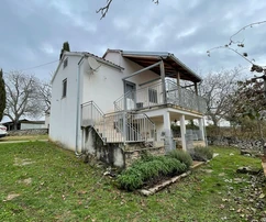 Istria, Oprtalj – Case in pietra con terreno