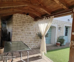 Istria, Poreč – Casa in pietra splendidamente ristrutturata con 4 camere da letto in vendita