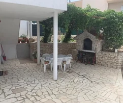 Slatine, samostatne stojaci dom 500 m2, 75 m od mora s výhľadom