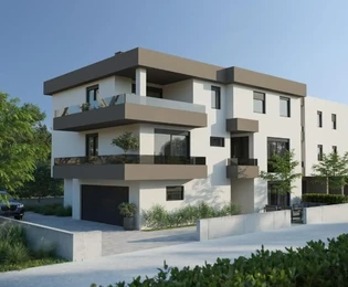 Istria, Pola, attico con garage in una zona tranquilla di Kaštanjer