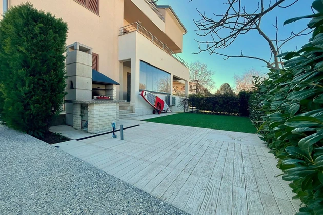 Malinska, for sale - Ground-floor apartment with a garden!