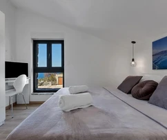 Beau domaine avec maison et piscine disponible à l'achat en Croatie