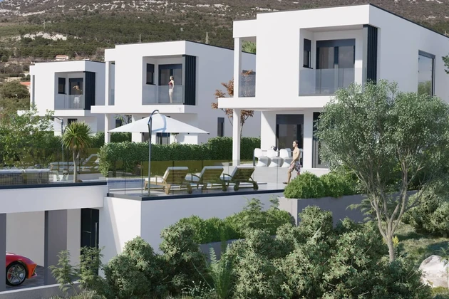 Moderní vila s bazénem na prodej v Kaštele v Chorvatsku