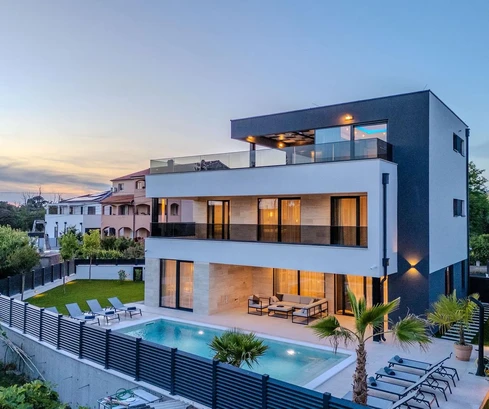 Zadar, Privlaka, esclusiva villa moderna con piscina e area benessere
