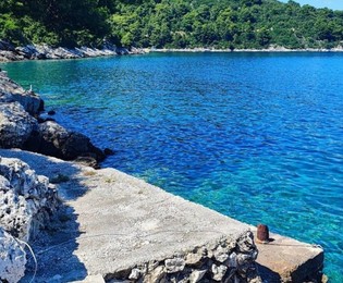 Splendida casa fronte mare in vendita sull'isola di Mljet