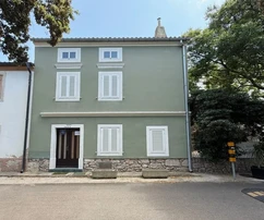 VECCHIA CASA IN PIETRA IN POSIZIONE ESCLUSIVA, PRIMA FILA SUL MARE!