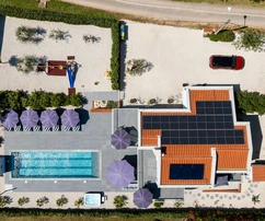 Istrie, Višnjan - Villa de luxe de 260 m² avec piscine chauffée et 4 chambres avec salles de bains