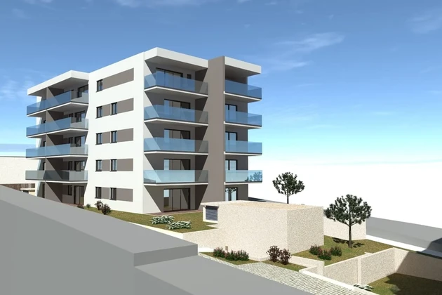 Trogir-Seget apartment 66.7 m² with garden, in a newly built house, with garage and elevator